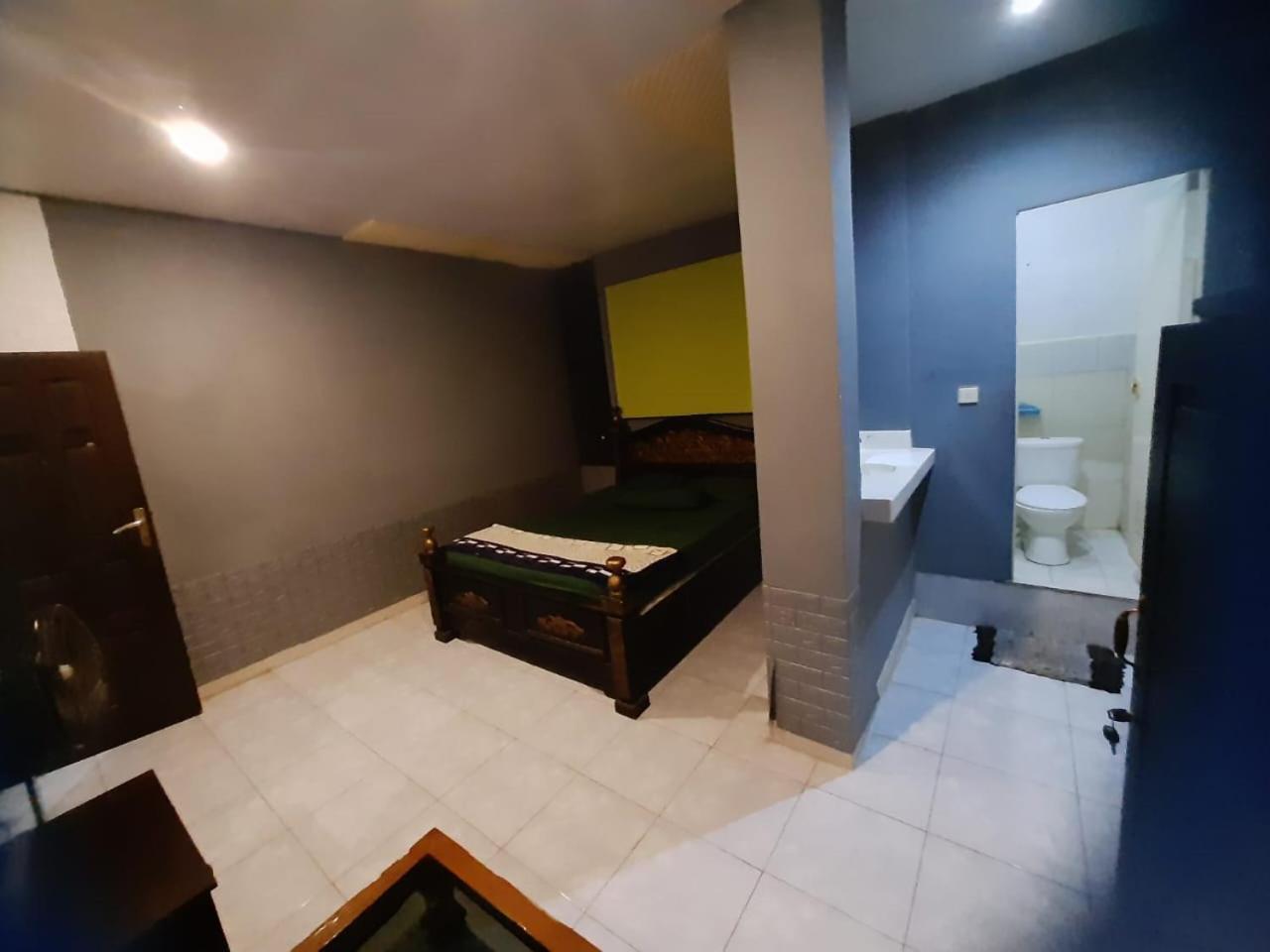 New Kami Homestay Banyuwangi  Buitenkant foto